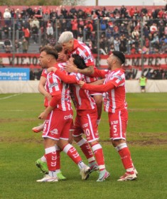 Talleres visita a Estudiantes