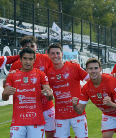 Otro triunfo albirrojo de visitante y es escolta