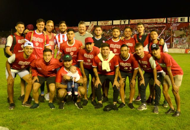 Talleres de Remedios de Escalada se consagró campeón en la Primera